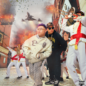 弟弟摸哥哥的小丁丁
